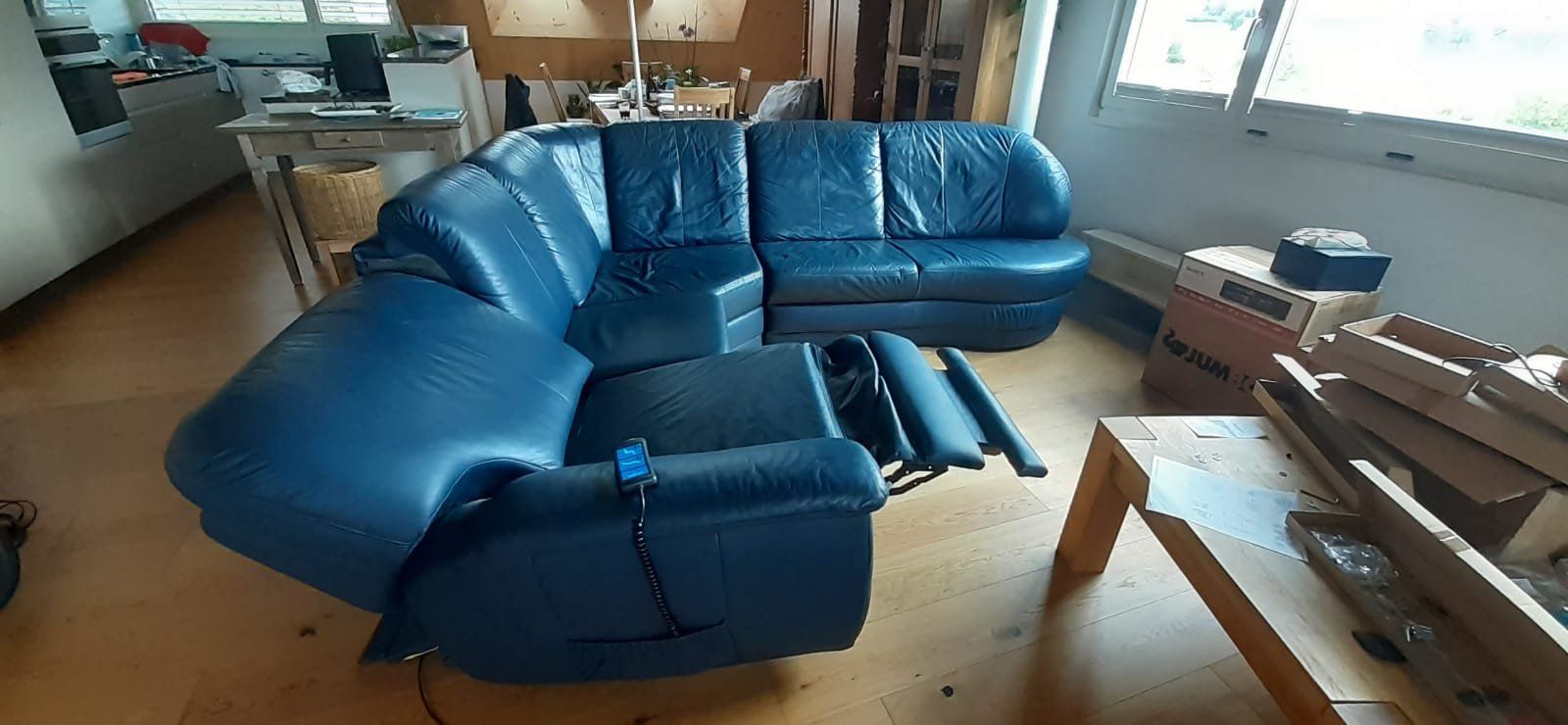 Sofas: Ecksofa Leder blau mit elektrischer Relaxfunktion gebraucht – Gebraucht aus Rüti ZH von C_STYLE 1
