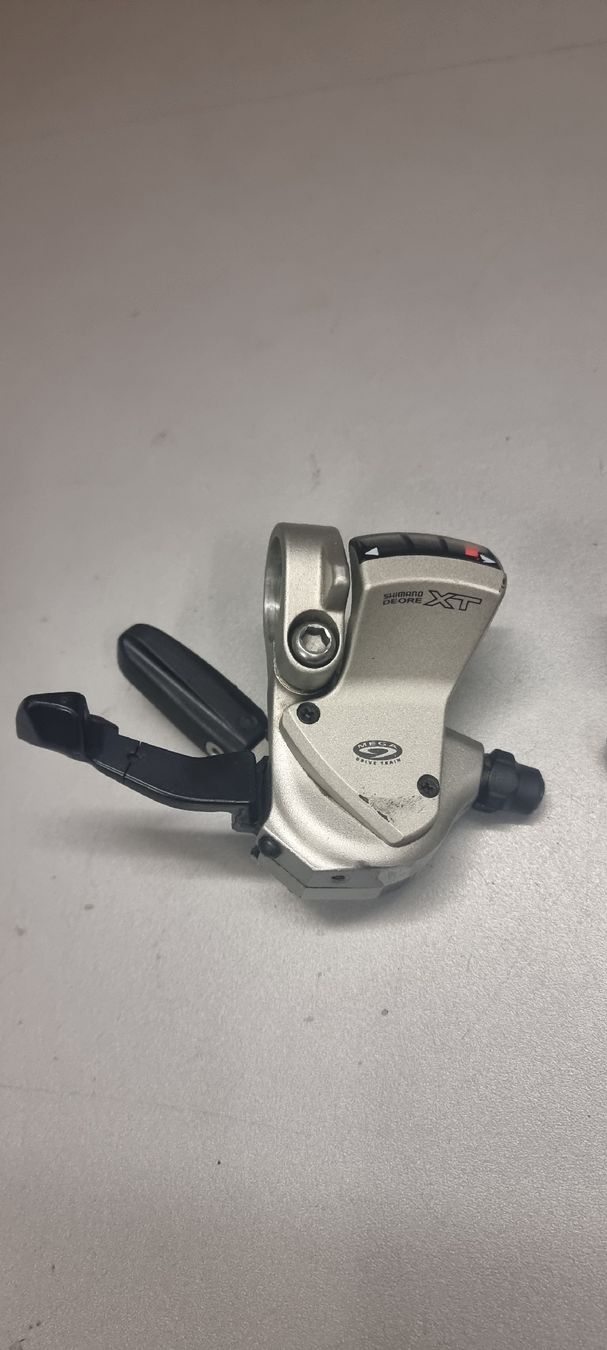 Shimano Pezzi di ricambio: Shimano XT M750 Schalthebel  – Usato da Seon venduto da Stibinio 2