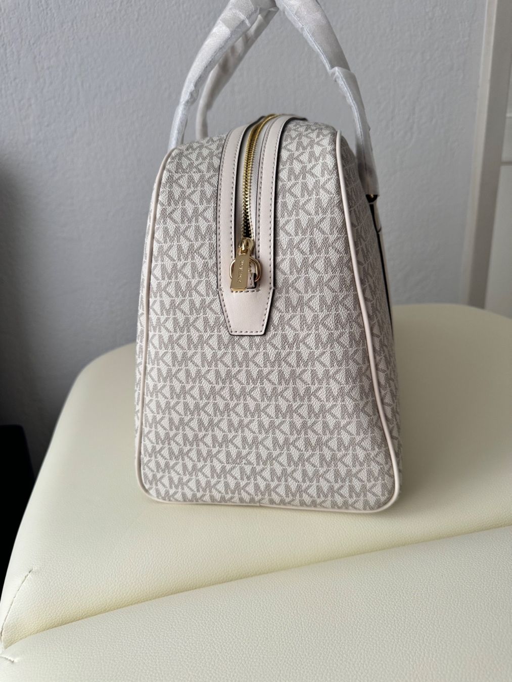 Michael Kors Borse da donna: Michael Kors Weekender light cream multi – Nuovo e nell'imballaggio originale da Wiedlisbach venduto da Sistershop 2