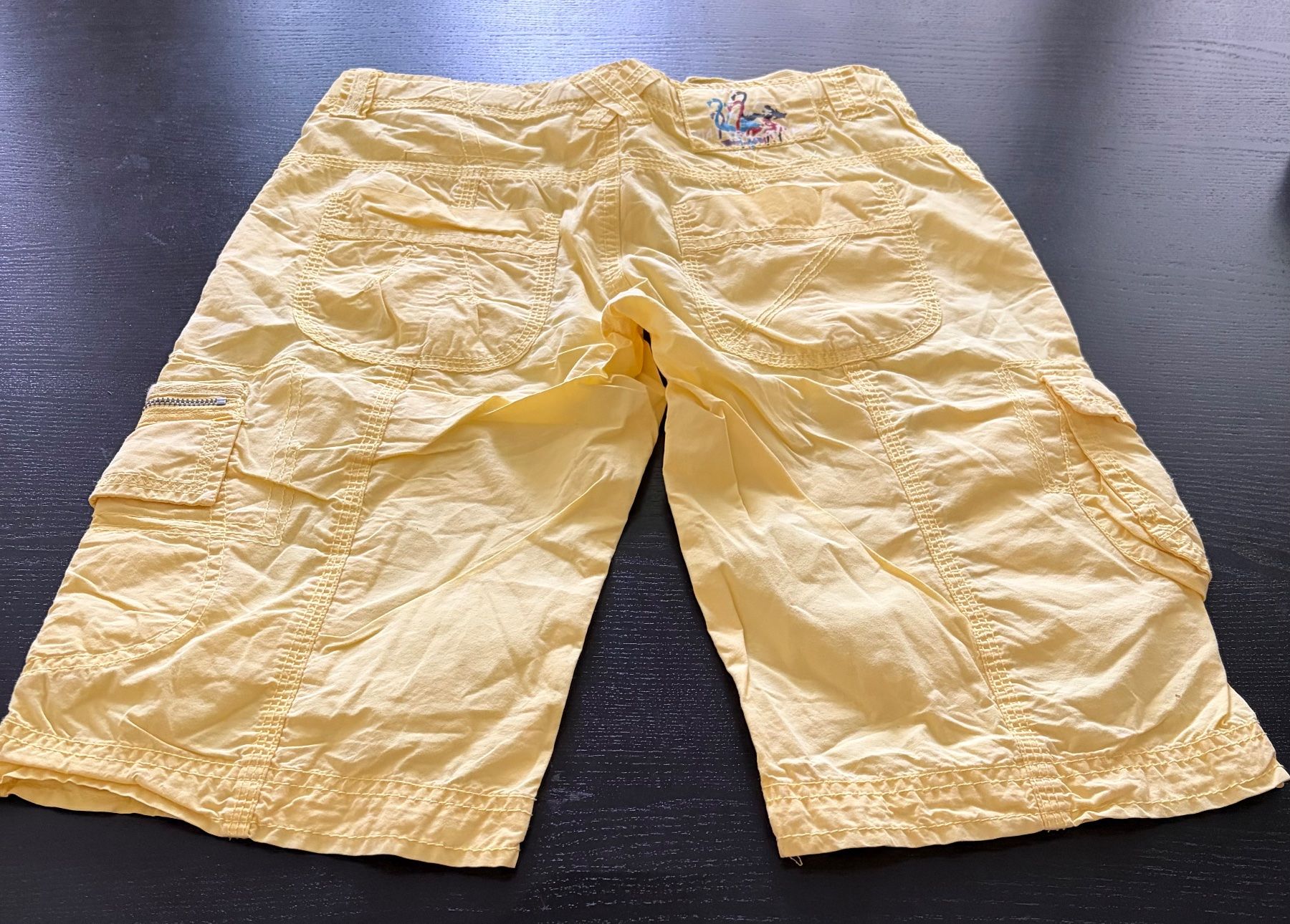 Pantaloni: Mädchen Hose 7/8 , Gr. 140 – Usato da Adliswil venduto da Myxin