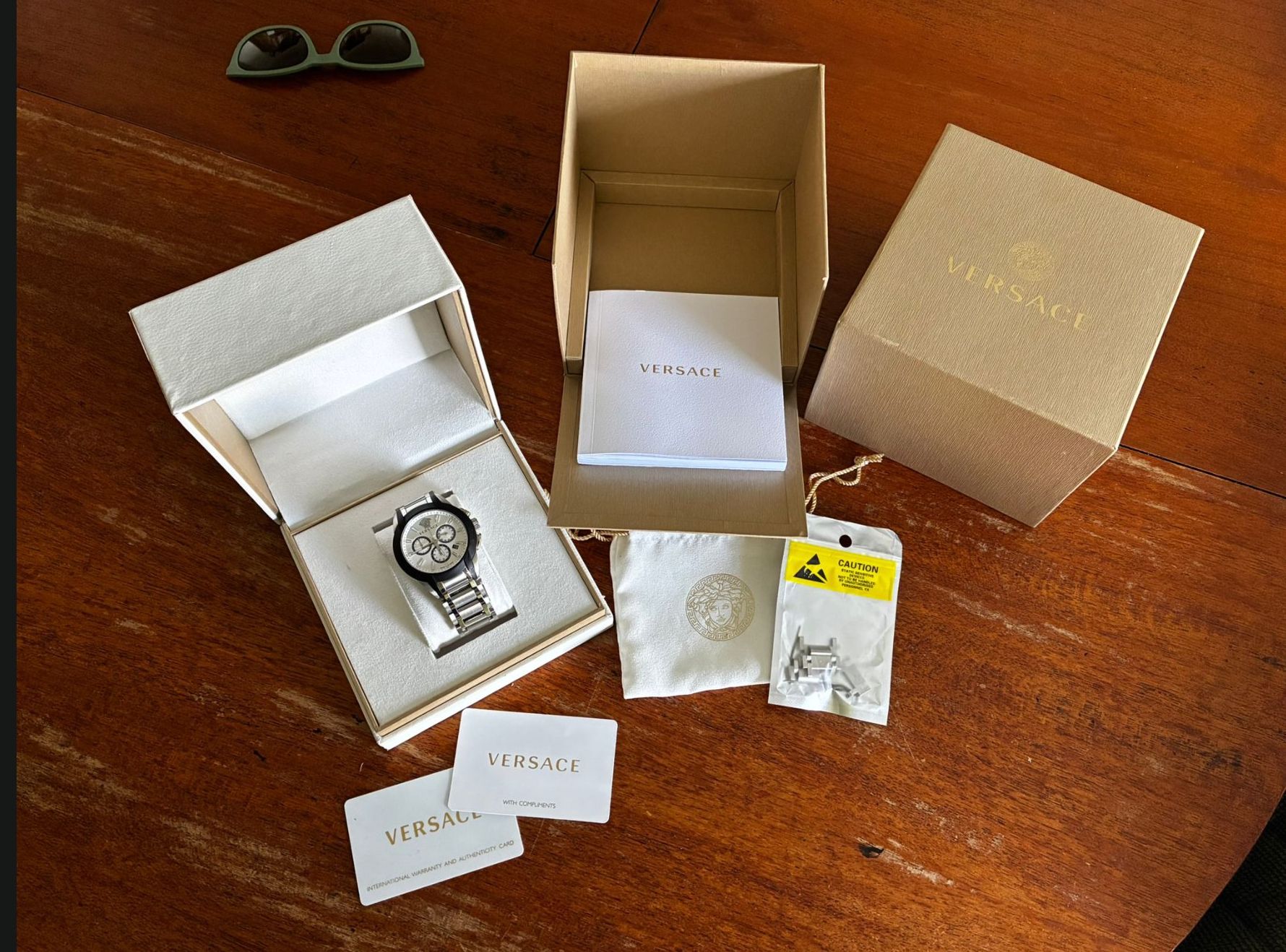 Versace Orologi: Montre Versace Chronographe FULL SET !! Pile neuve – Usato da Etoy venduto da 6iulian0 2
