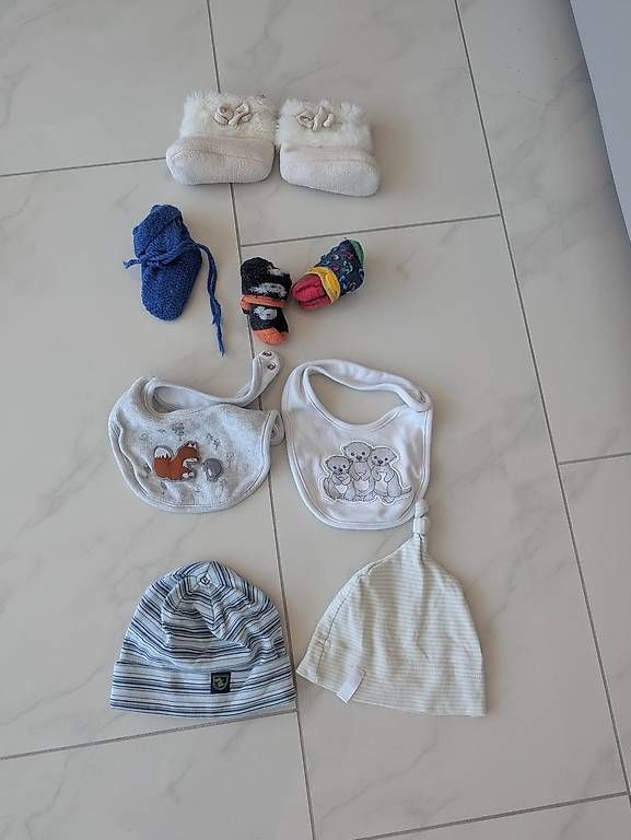 Lotti & Set di vestiti: 18teiliges Kleiderpaket Gr. 62, eher warm/Winter – Usato da Bremgarten AG venduto da piccola_stella 2