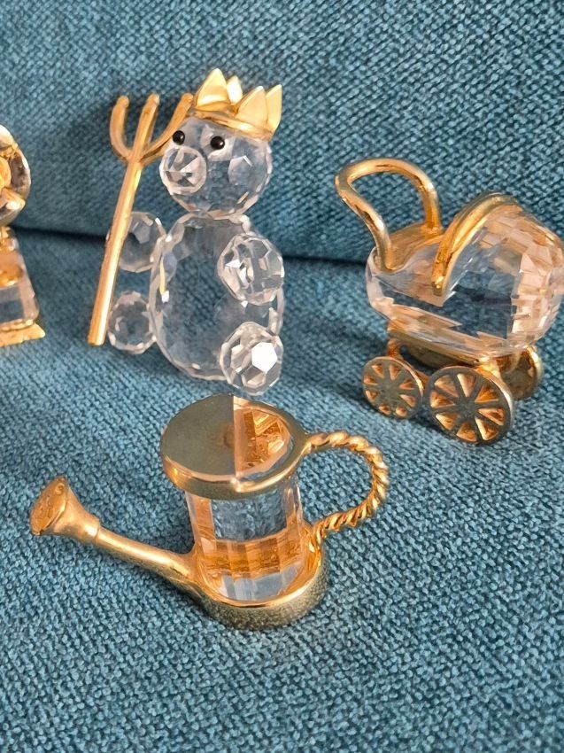 Vetrine: Vitrine mit 11 verschiedenen Glas Figuren – Usato da Embrach venduto da wernici 6