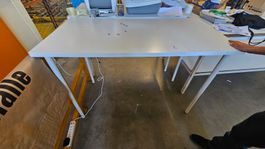 Arbeitstisch / Bürotisch