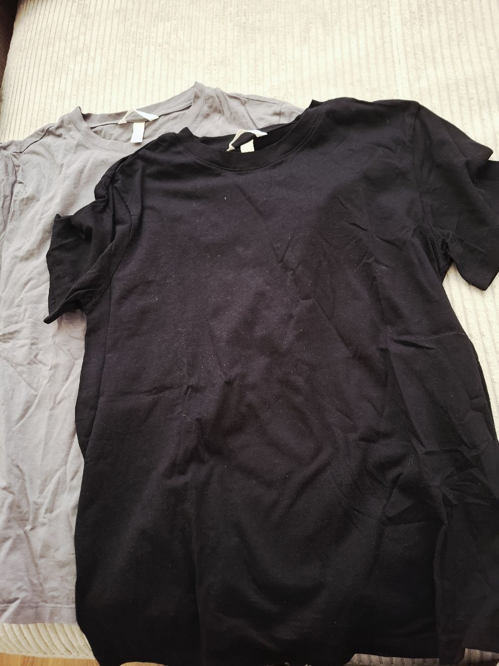 Kleiderpakete: 8 Umstands-T-Shirts Grösse S – Gebraucht aus Bern von fabienneste 1