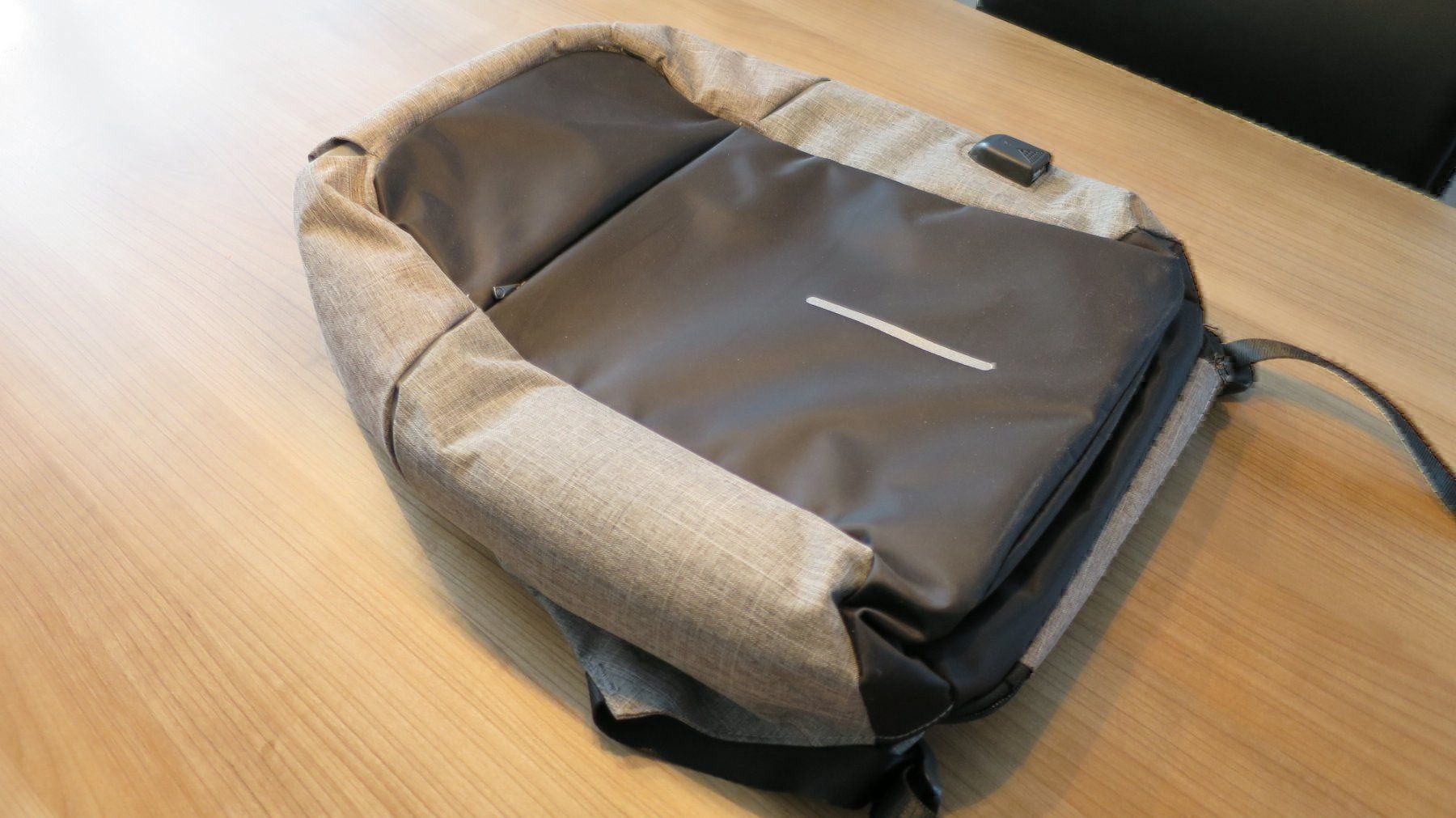 Rucksäcke: Anti Diebstahl Laptop Rucksack – Neu (gemäss Beschreibung) aus Sachseln von Palur 7