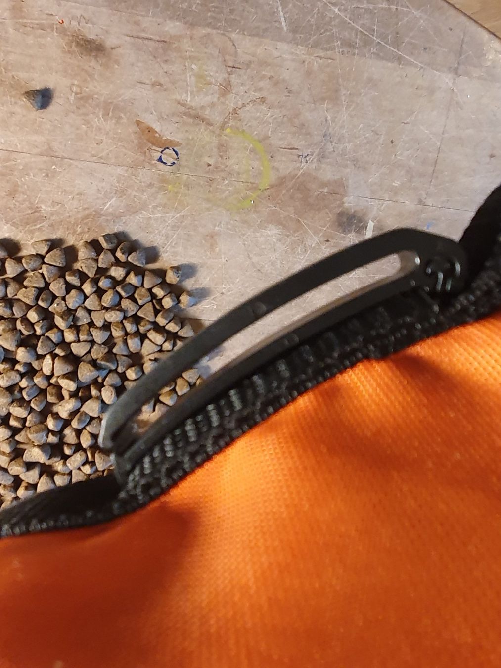 Mangimi: Swisspet Hudefuttertasche – Usato da Zürich venduto da loosebone 3