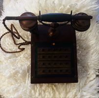 Antikes Telephon-antique telephone 