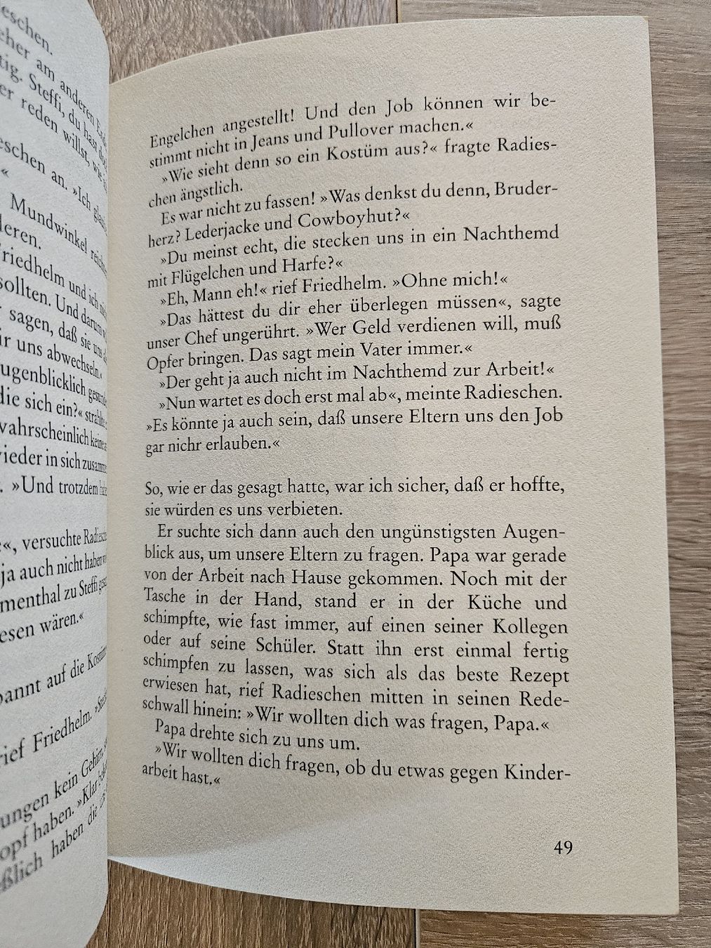 Libri: 4 1/2 Freunde und die Weihnachtsmann-Connection Kinderbuch – Usato da Ebikon venduto da SecondChance_byM 4