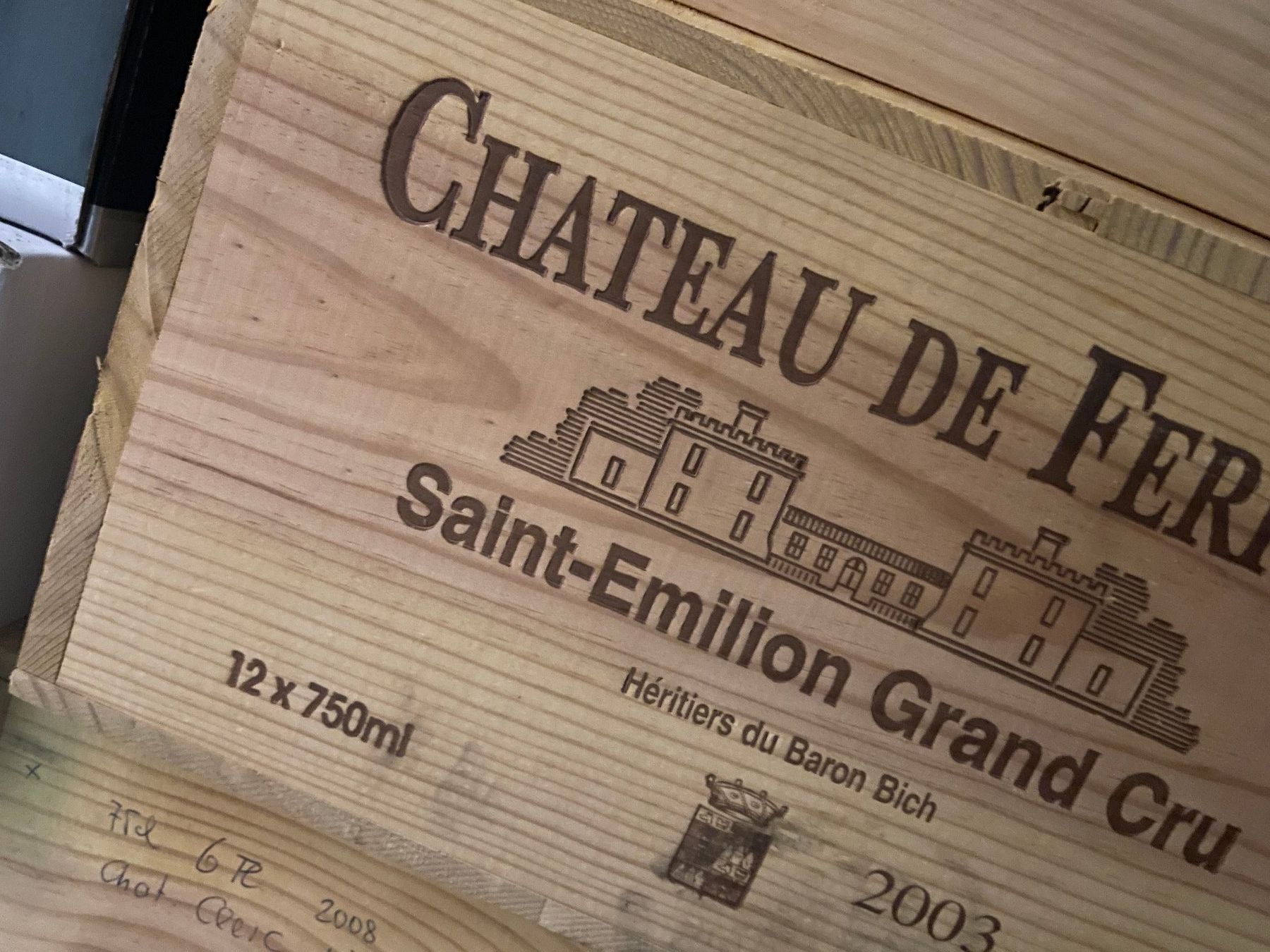 Vins: Bordeaux - CHAT  DE  FERRAND  2003  - 75 cl - Originalkiste – D'occasion à Rodersdorf par luculus46 1