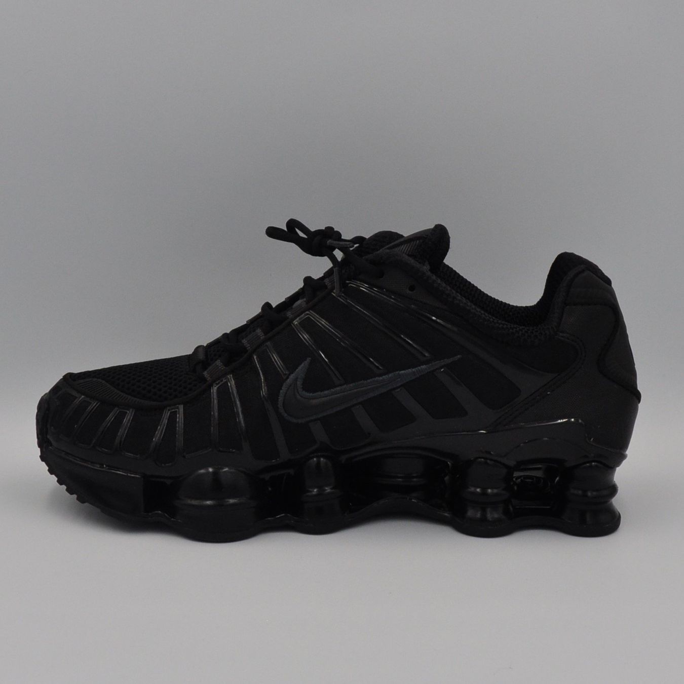Nike Herrenschuhe: Nike Shox TL Black 37.5 – Neu und originalverpackt aus Bern von SneakerheavenLT 2