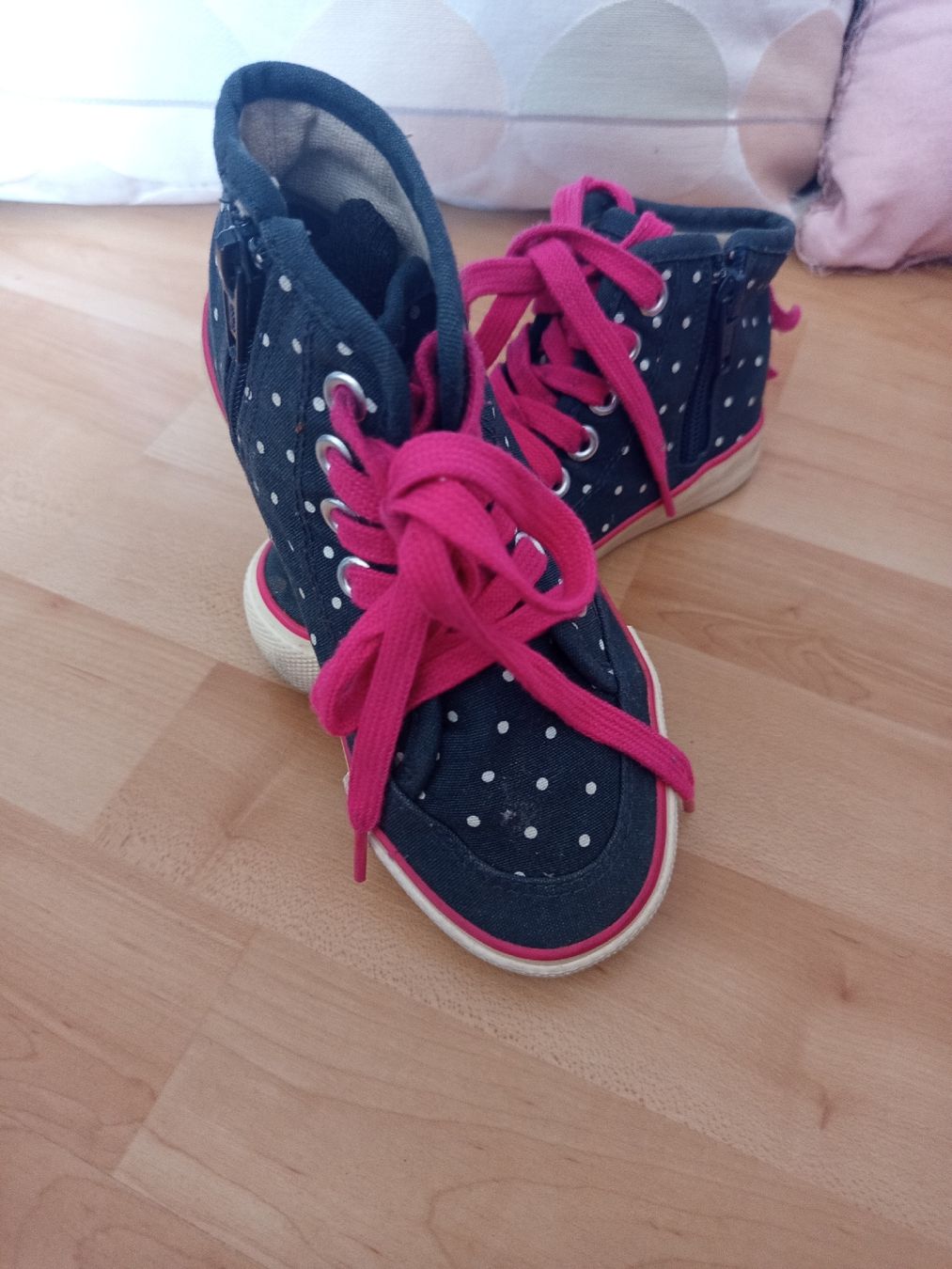 Schuhe für Mädchen: DooDogs Sneakers Grösse 29  – Gebraucht aus Nidau von mka_mzd7 6