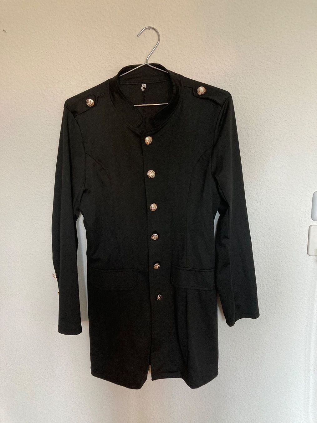 Giacche: Langer Kunstoff-Blazer schwarz – Usato da Zürich venduto da julia_le
