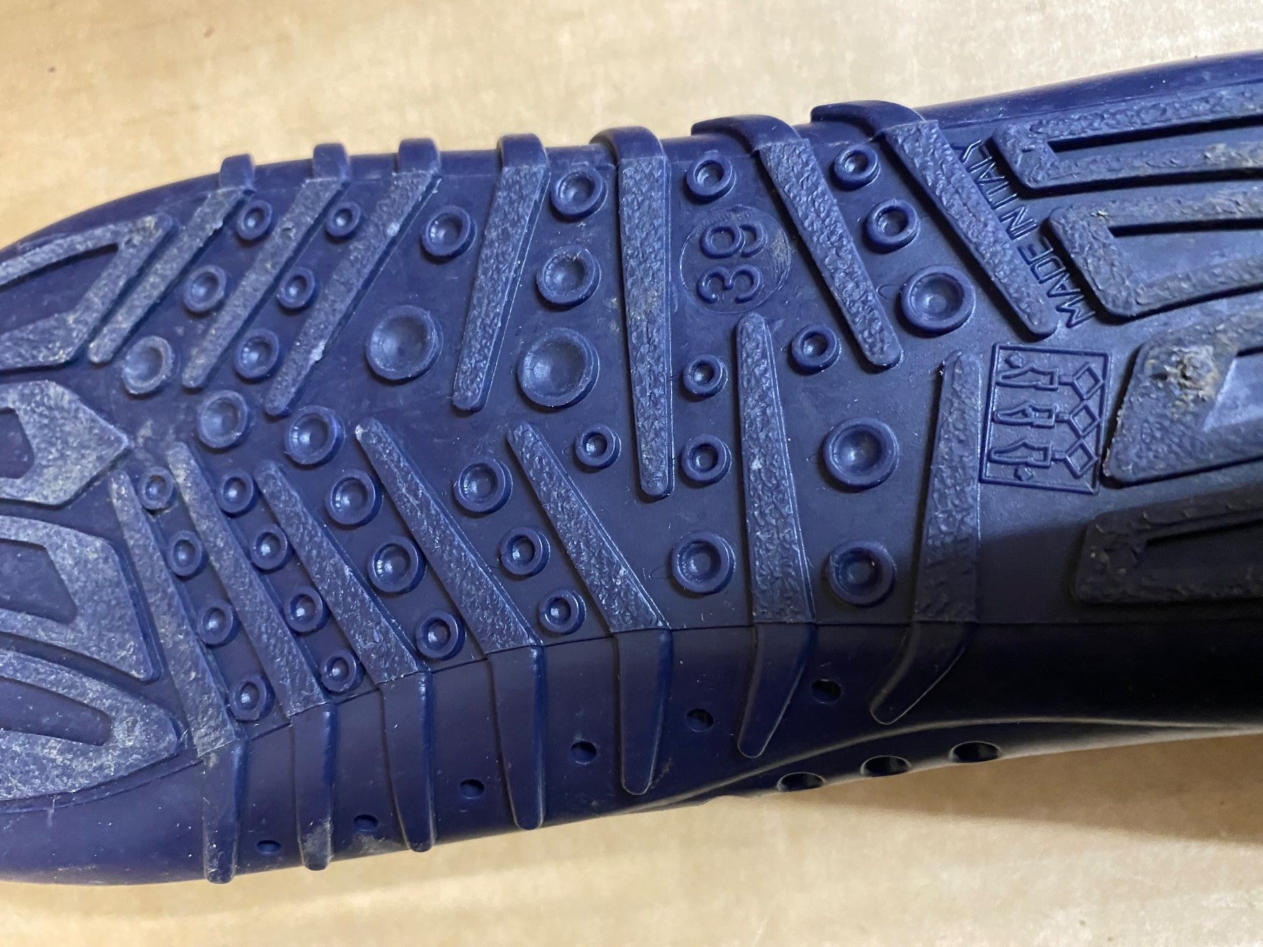 Scarpe da uomo: Wasserschuhe Grösse 39 – Usato da Eschlikon TG venduto da ArtRec 5