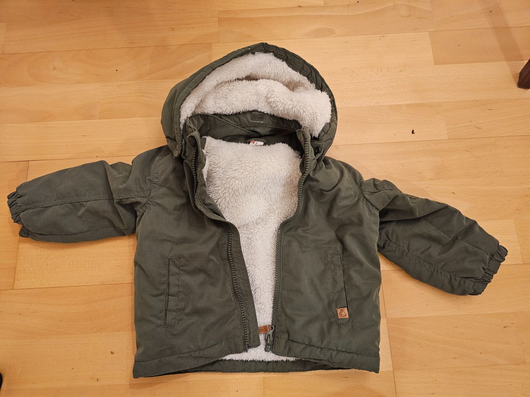 H&M Giacche & Cappotti: Warme Kinderjacke Grösse 92 – Usato da Winterthur venduto da la_lunae 1