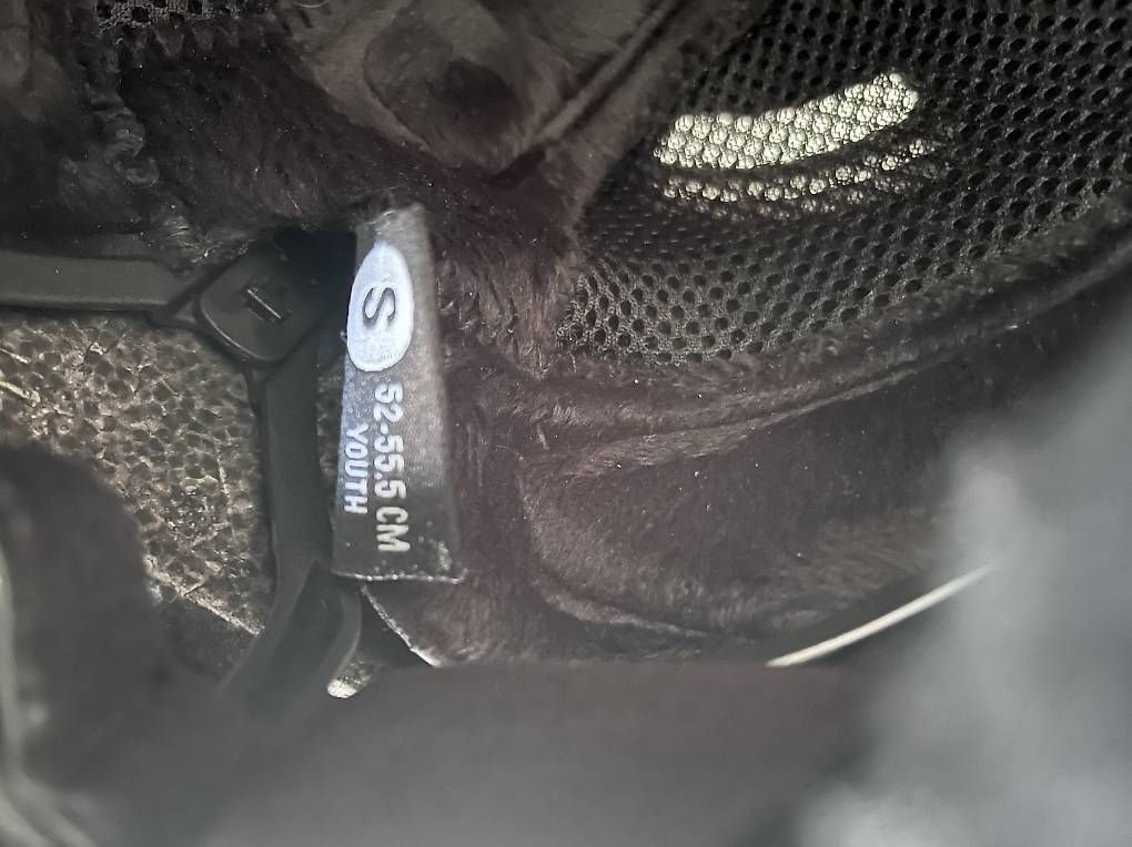 Caschi: Snowboard casco 52-55.5 – Usato da Stabio venduto da Danielita01 3