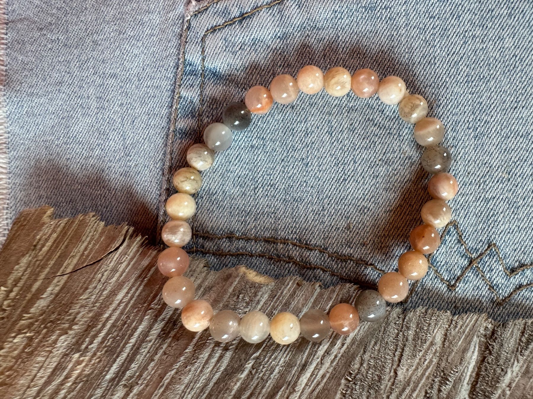 Armbänder & -reifen: Mondstein   Armband.   elast    TOP!!!  6mm – Neu und originalverpackt aus Leuggern von gemshow 2