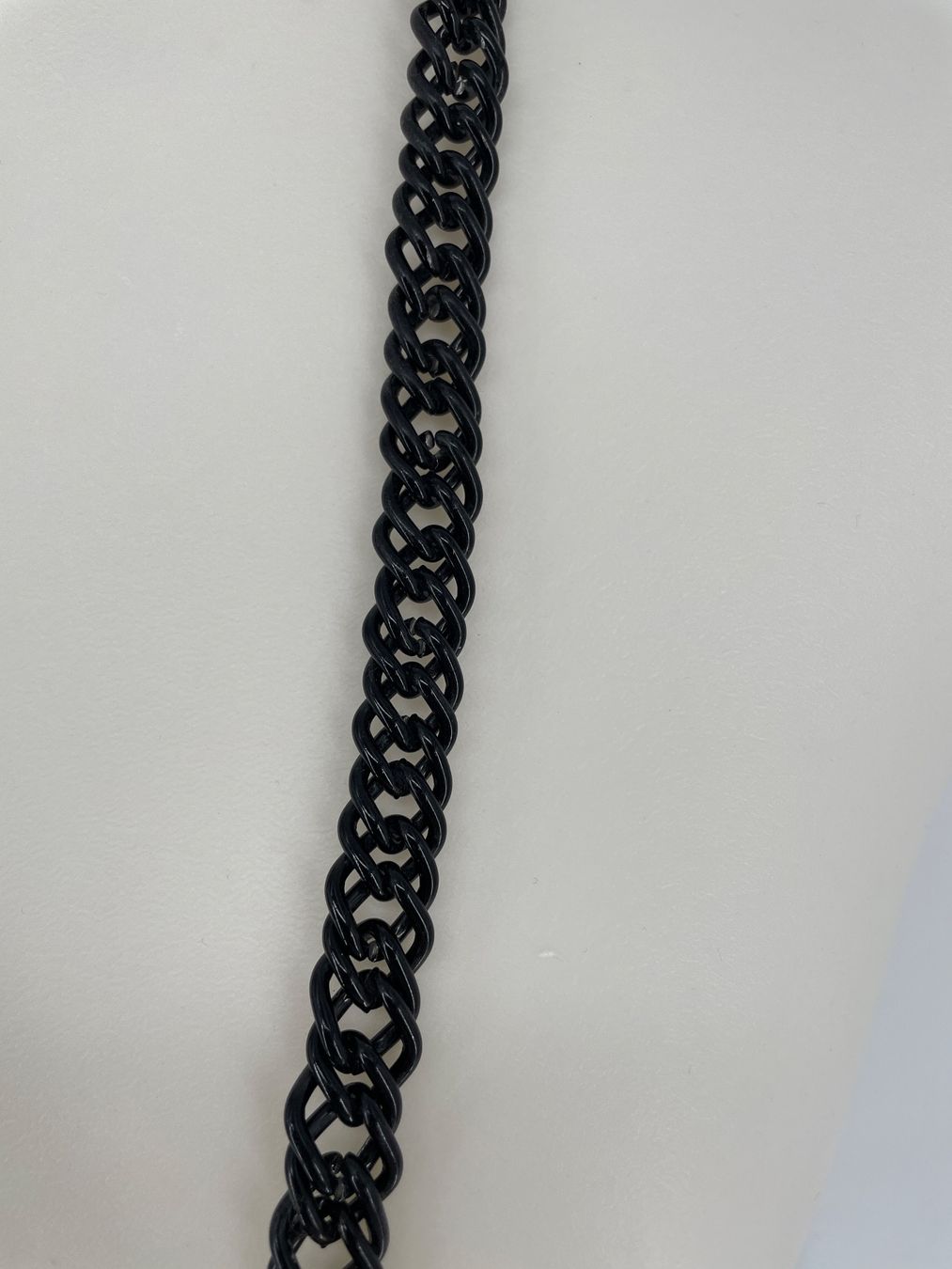 Catenine: Schwarze Halskette – Usato da Auenstein venduto da moin. 1