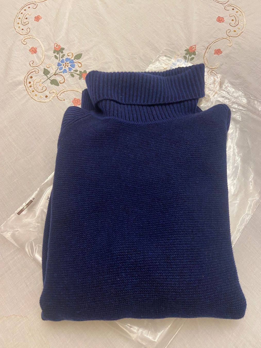 Pullover & Sweatshirts: Pull col roulé Lanificio Colombo bleu100% kid cachemire neuf – Neu und originalverpackt aus Réchy von santiwwrld_514