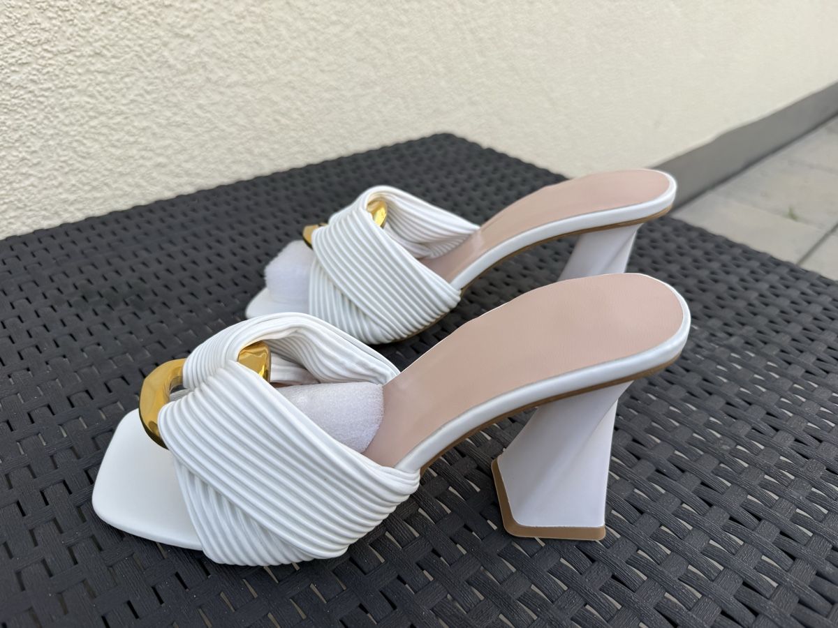 Scarpe da donna: high heels  Sandalen  – Nuovo (secondo la descrizione) da Zürich venduto da schwarze 1