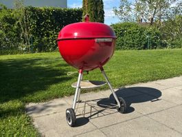 Weber Holzkohlegrill 57 cm Rot