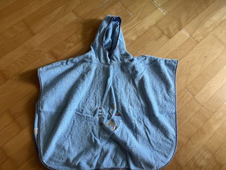 Baby/Kleinkind Bade-Poncho mit Stickerei