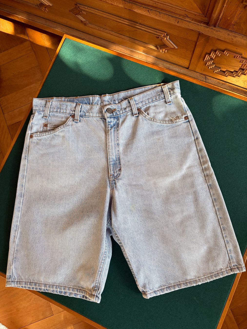 Levi's Jeans: LEVI'S VINTAGE Bermudashorts Größe 36 – Usato da Interlaken venduto da Bona55 4