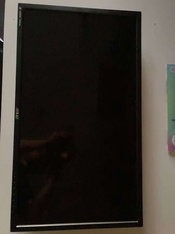 Monitor: Écran 28" 28 inch Asus – Usato da Chavannes-Près-Renens venduto da chr_h9df 1