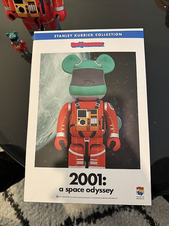 Statuette: Bearbrick x 2001 Space Odyssey 400% & 100% – Usato da Luzern venduto da YvesX 1
