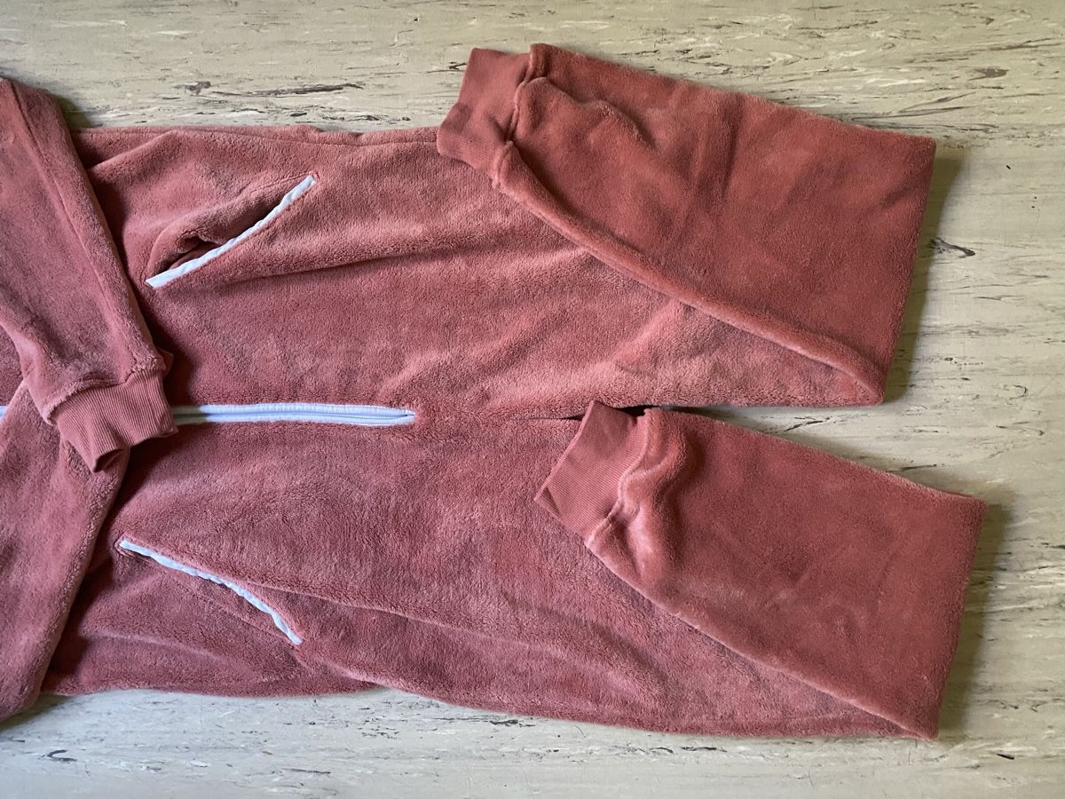 Jumpsuits: Einteiler // Onezie – D'occasion à Zürich par aurelia_nater 1