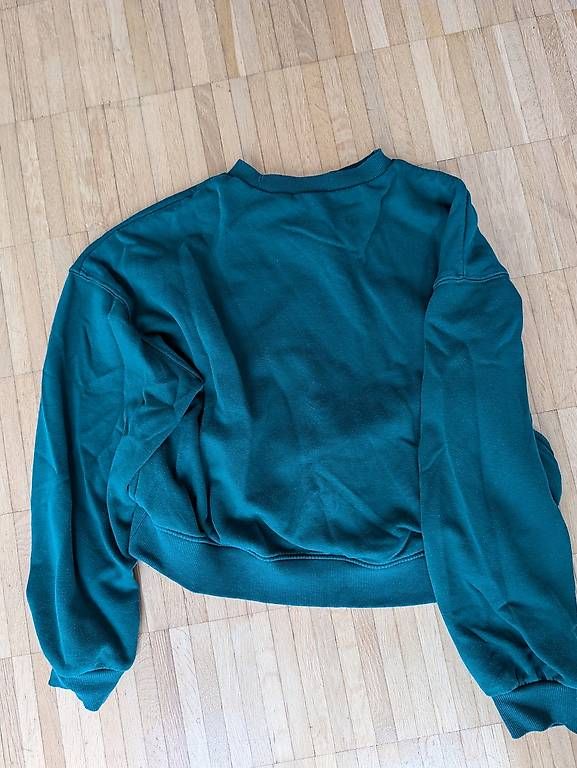 Lots de vêtements: jumper grösse S/M Oversized – D'occasion à Luzern par Laraelena 4