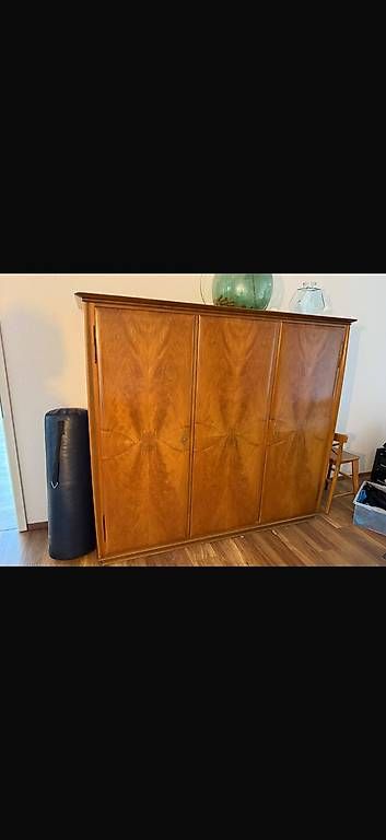 Armadi: Holzschrank – Usato da Biel/Bienne venduto da luk_k5qn