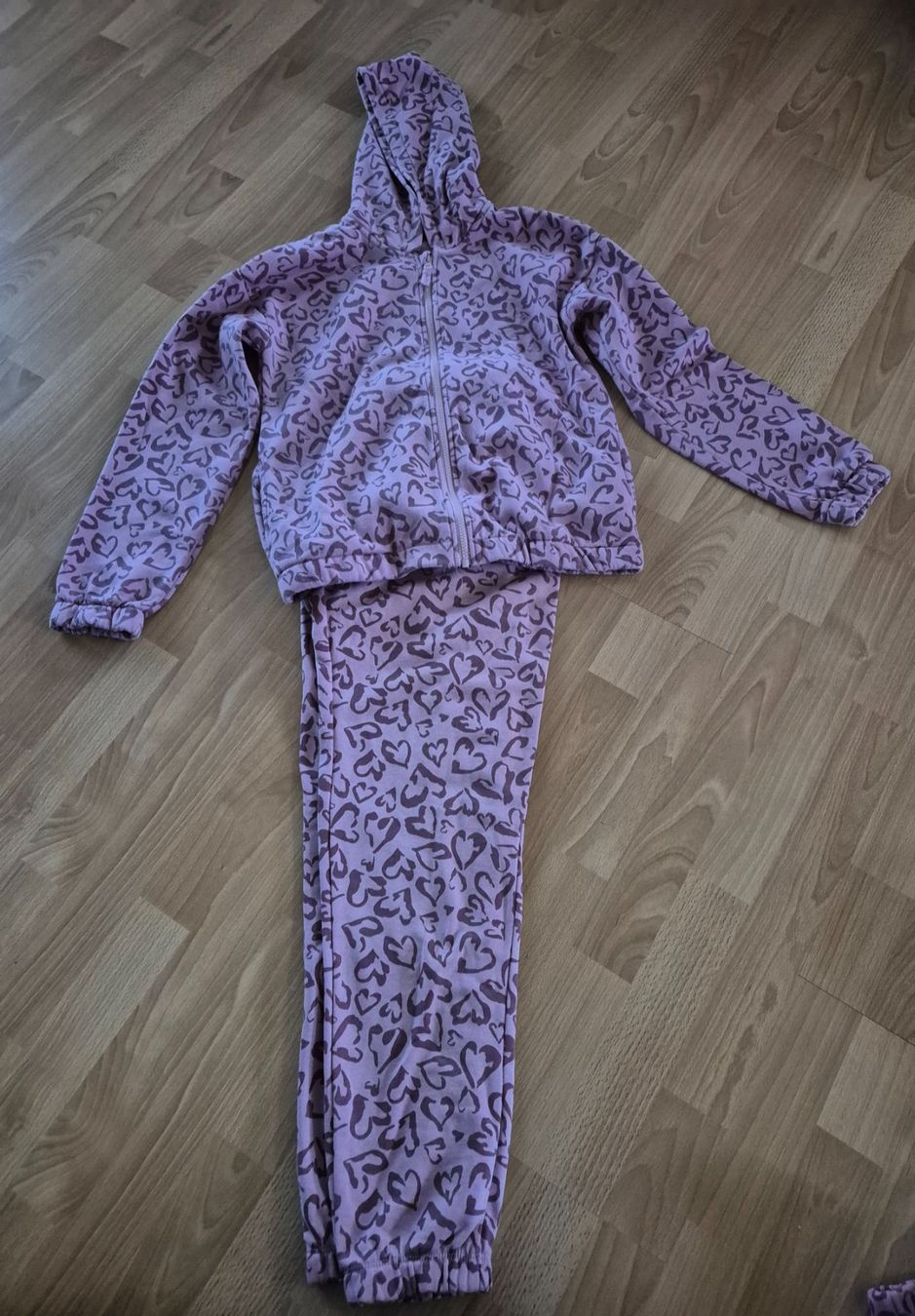 Lotti & Set di vestiti: Trainer Set Mädchen Gr.158/164 – Usato da Samstagern venduto da 79mace21 1