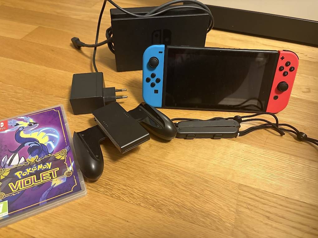 Console: Switch en très bonne état – Nuovo e nell'imballaggio originale da La Chaux-de-Fonds venduto da ble_67rl