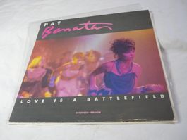12" Vinyl 80s Pop - Pat Benatar - love is a battlefield