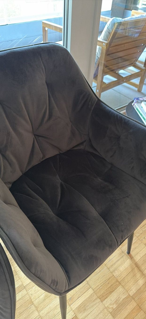 Conforama Sedie: 4 Brown Velvet Dinning Chairs – Usato da Zürich venduto da jane- 2