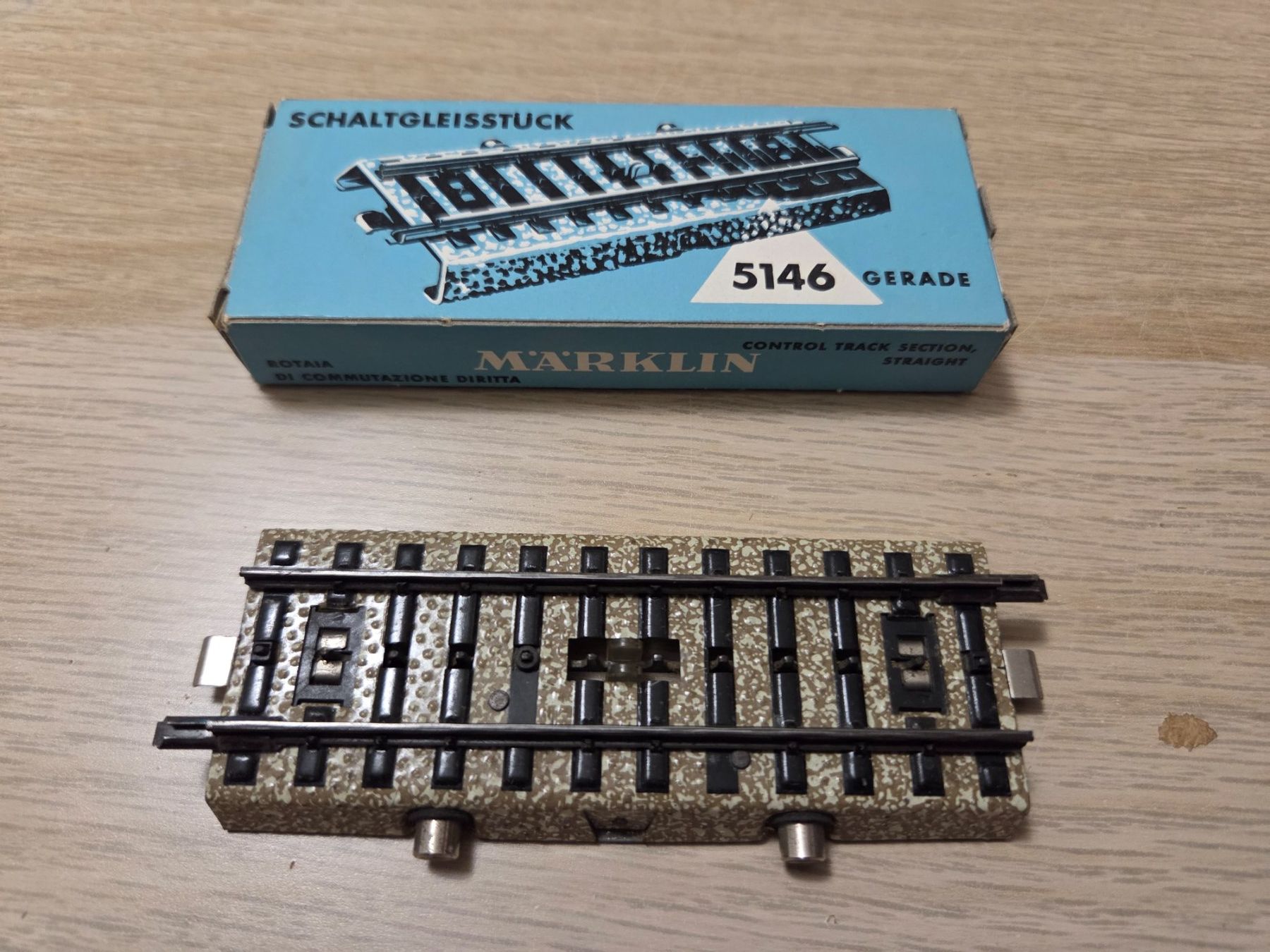 Märklin Modellini di ferrovie: Märklin 5146 Schaltgleis H0 – Usato da St-Aubin-Sauges venduto da Lo_Go