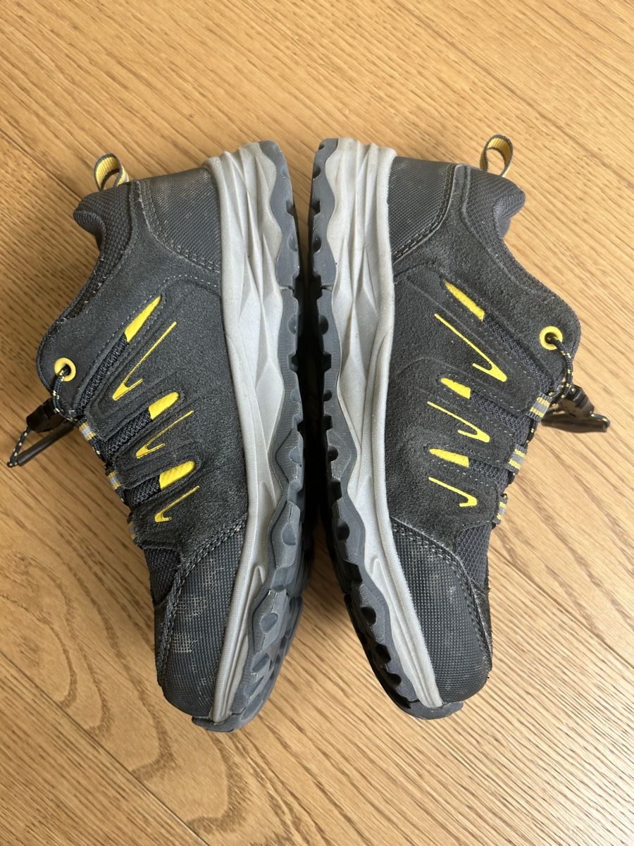 Scarpe per ragazzi: Wanderschuhe Gr. 33 – Usato da Rothrist venduto da szc_9dg5 2