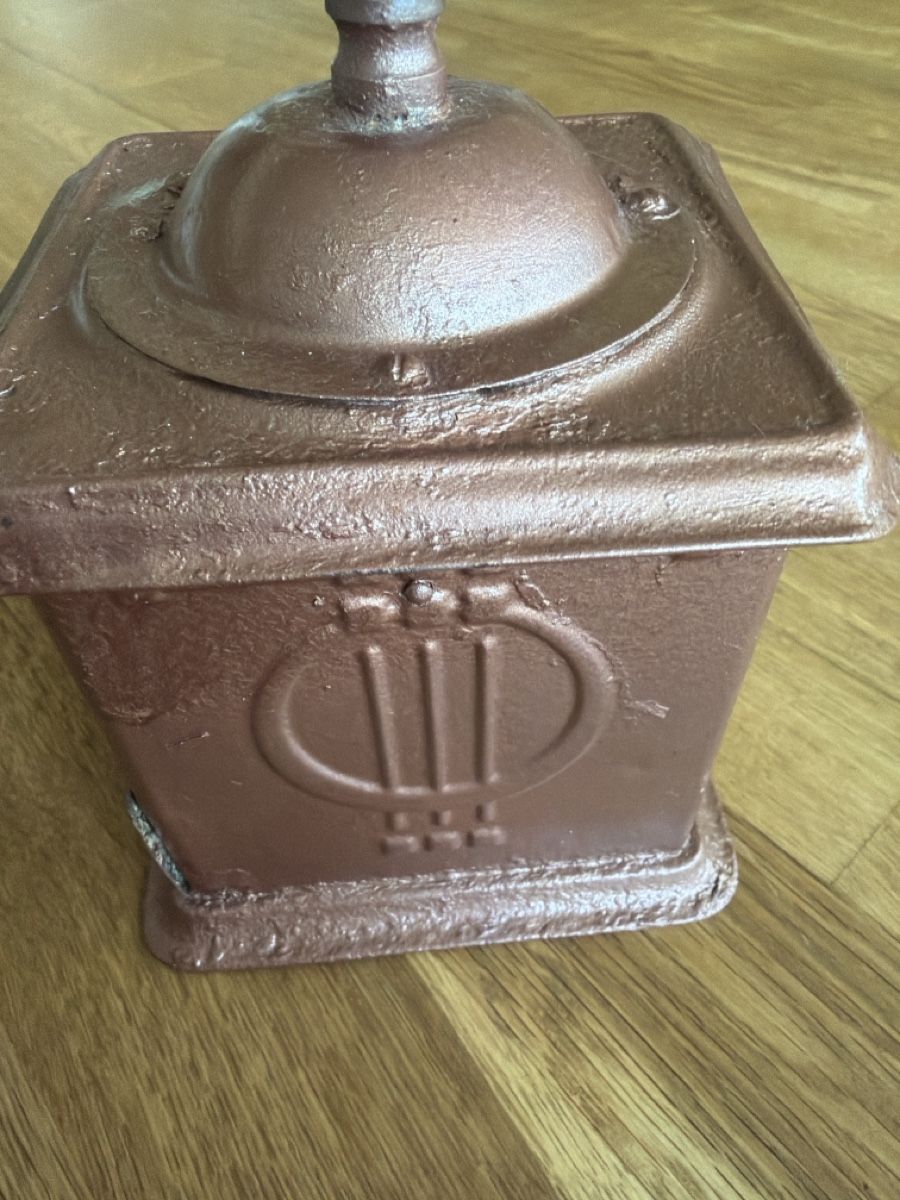 Tutte le decorazioni: Antike Kaffeemühle, – Usato da Richterswil venduto da Richti1073 1