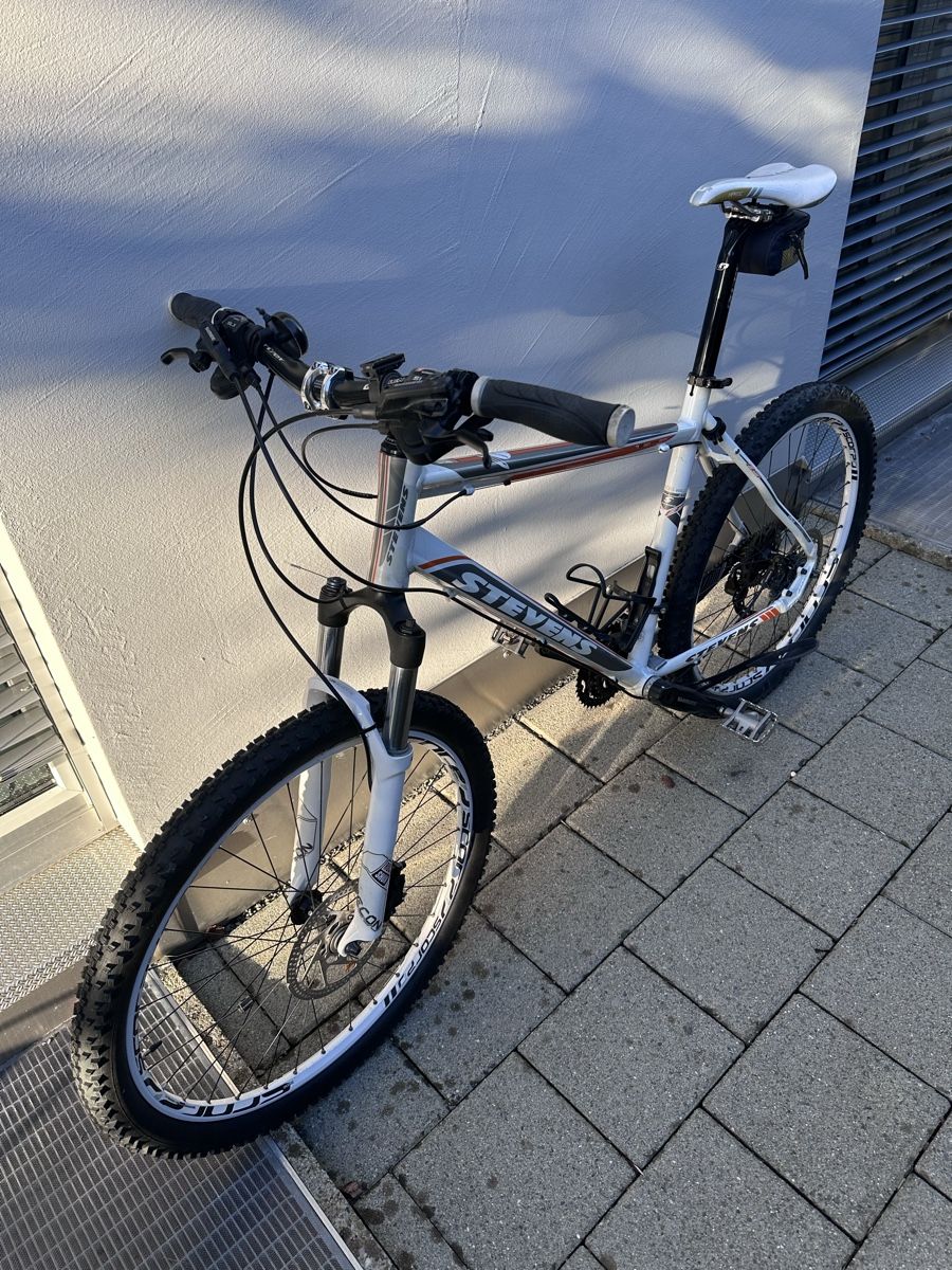 Stevens Biciclette: Stevens Mountainbike Hardtail weiss – Usato da Oberarth venduto da Flipp3 1