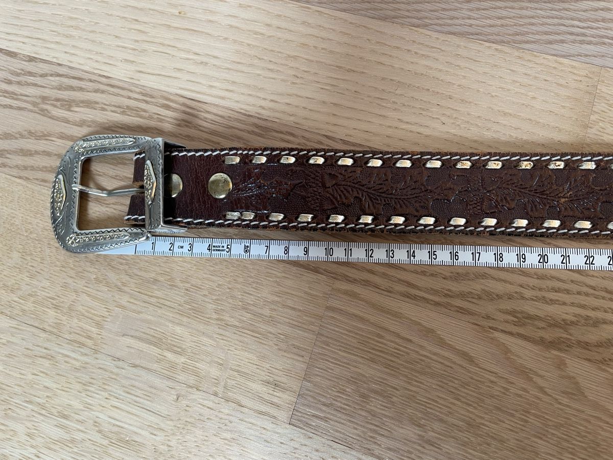 Cinture: Ledergürtel mit Schnalle, braun silber – Usato da Zürich venduto da lil_x7ky 2
