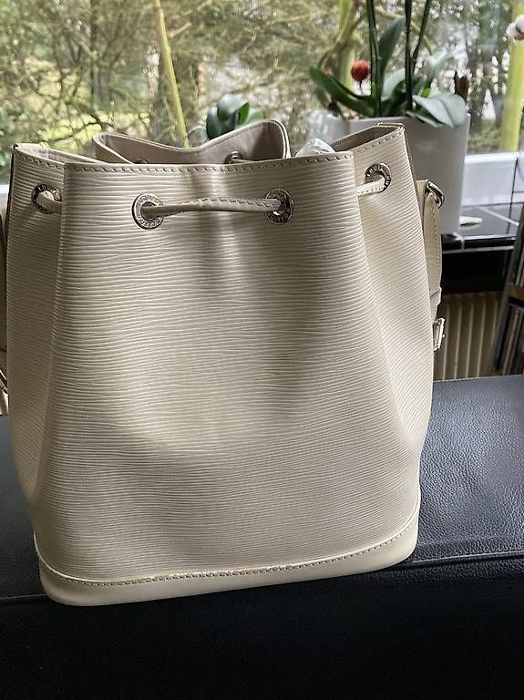 Louis Vuitton Borse da donna: Louis Vuitton Noé PM Ivory – Usato da UITIKON-WALDEGG venduto da Lamabr1 1