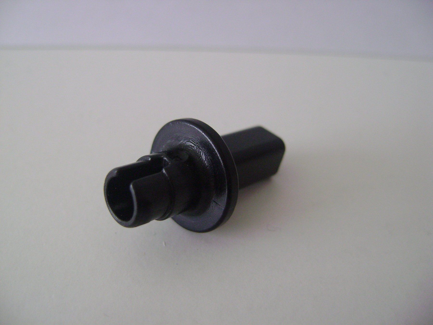 Playmobil Giocattoli: Playmobil - schwarze Nabe / Achse – Usato da Wil SG venduto da Pascal_V