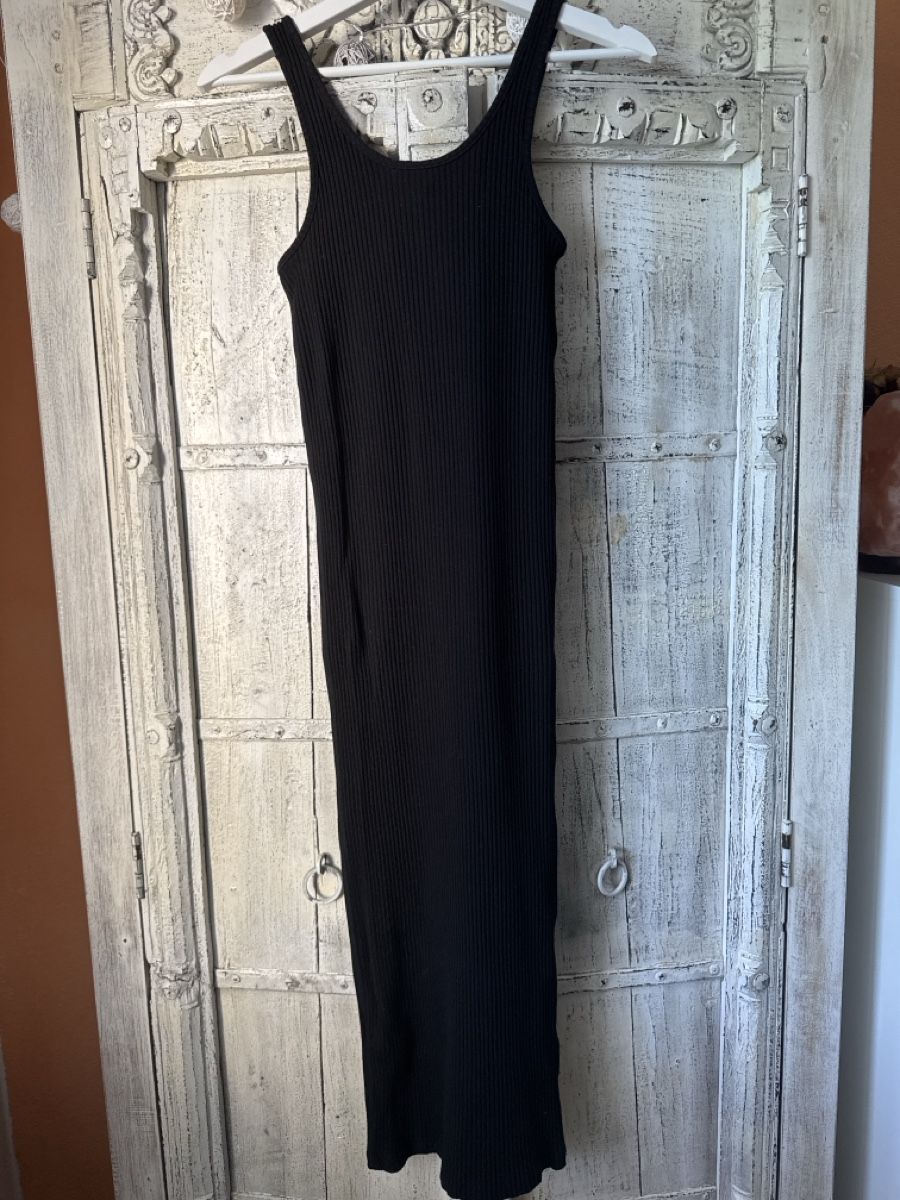H&M Robes: H&M Kleid schwarz gerippt Grösse M – D'occasion à Buchs ZH par Speedy01037 1