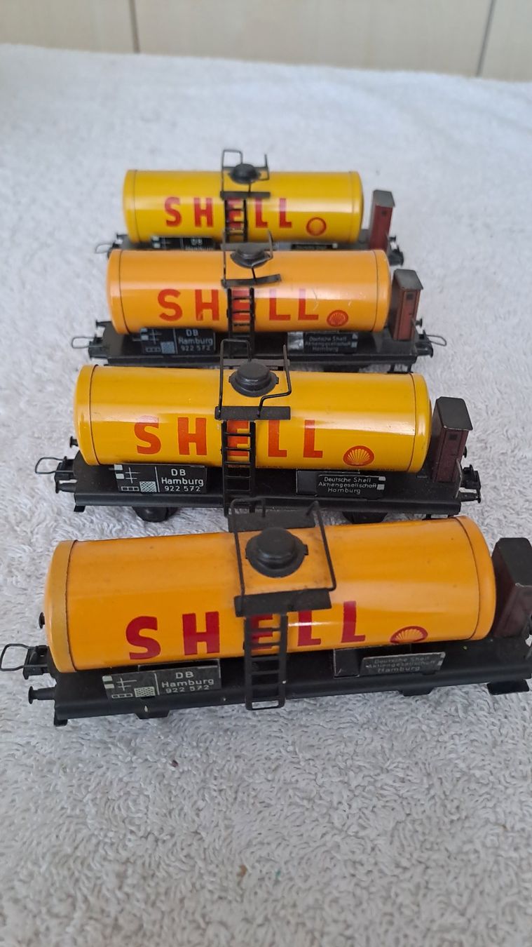 Trix Modellini di ferrovie: Trix Express 4 DB Shell Tankwagen H0 GL/14 – Usato da Winterthur venduto da Riebeli333 2