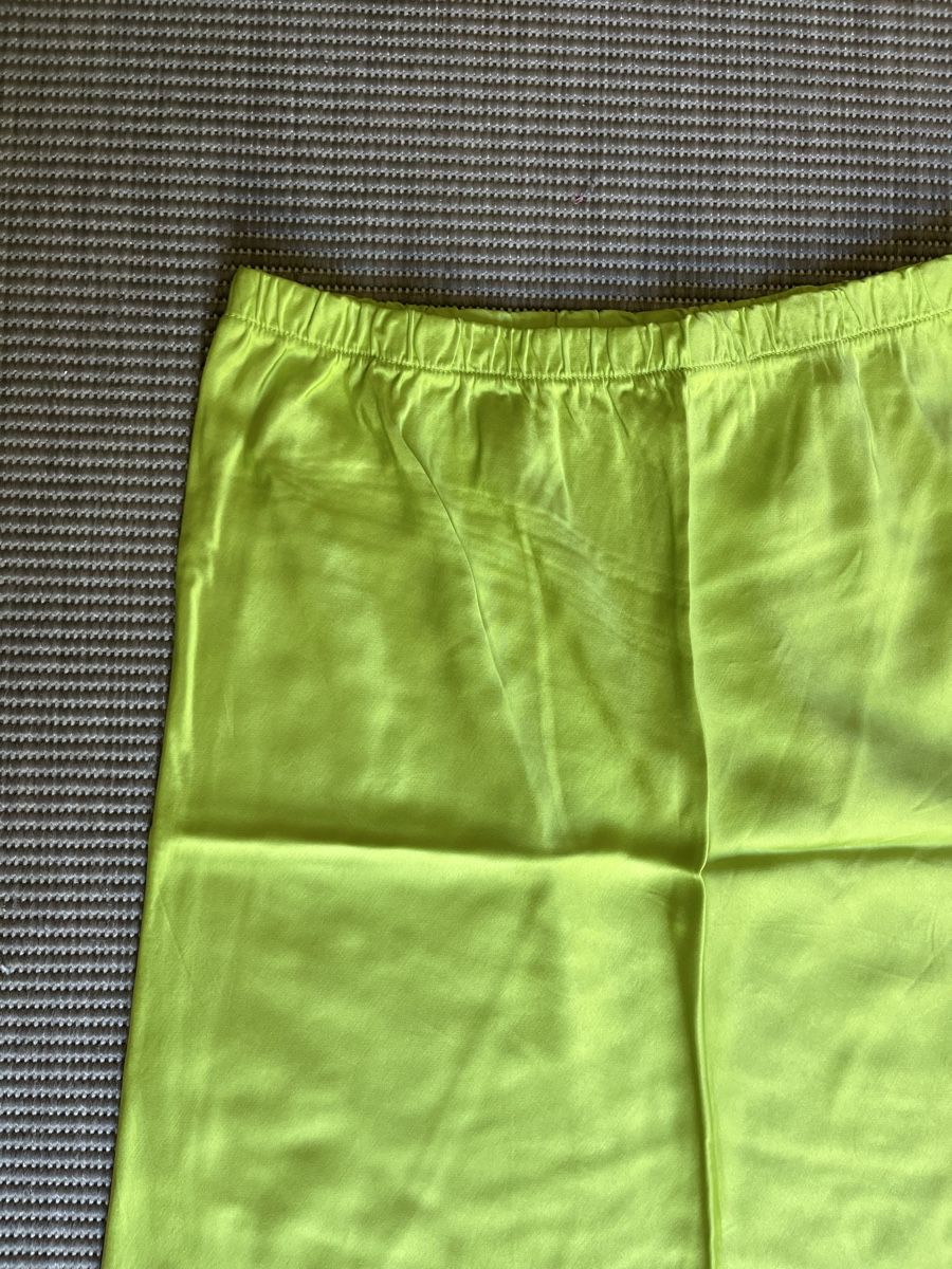 Gonne: Jupe longue verte en satin, Taille S – Usato da Hauterive NE venduto da Lipal 1