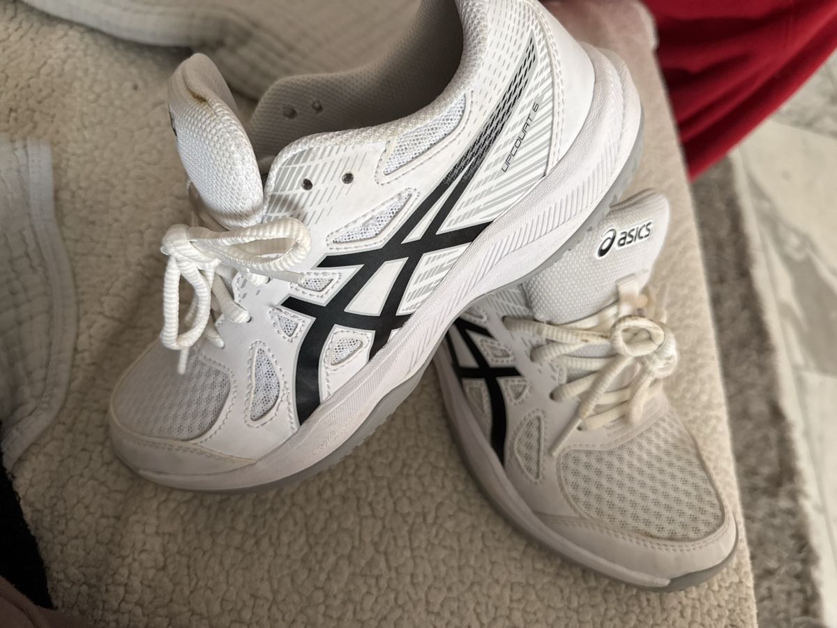 Asics Chaussures hommes: Asics Turnschuhe 37 – D'occasion à Bonaduz par SanOgg79 1