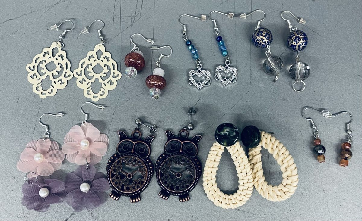 Orecchini pendenti & Orecchini a lobo: Set a 8 Ohrringe, Modeschmuck, – Nuovo e nell'imballaggio originale da Au ZH venduto da Jaggy4