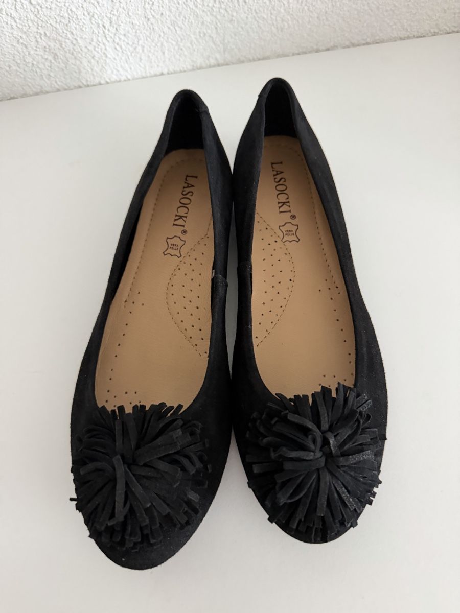 Chaussures femmes: Schwarze Ballerinas LASOCKI Grösse 38 mit Bommel – Neuf (Voir description) à Langnau am Albis par Schneeflocke92 1