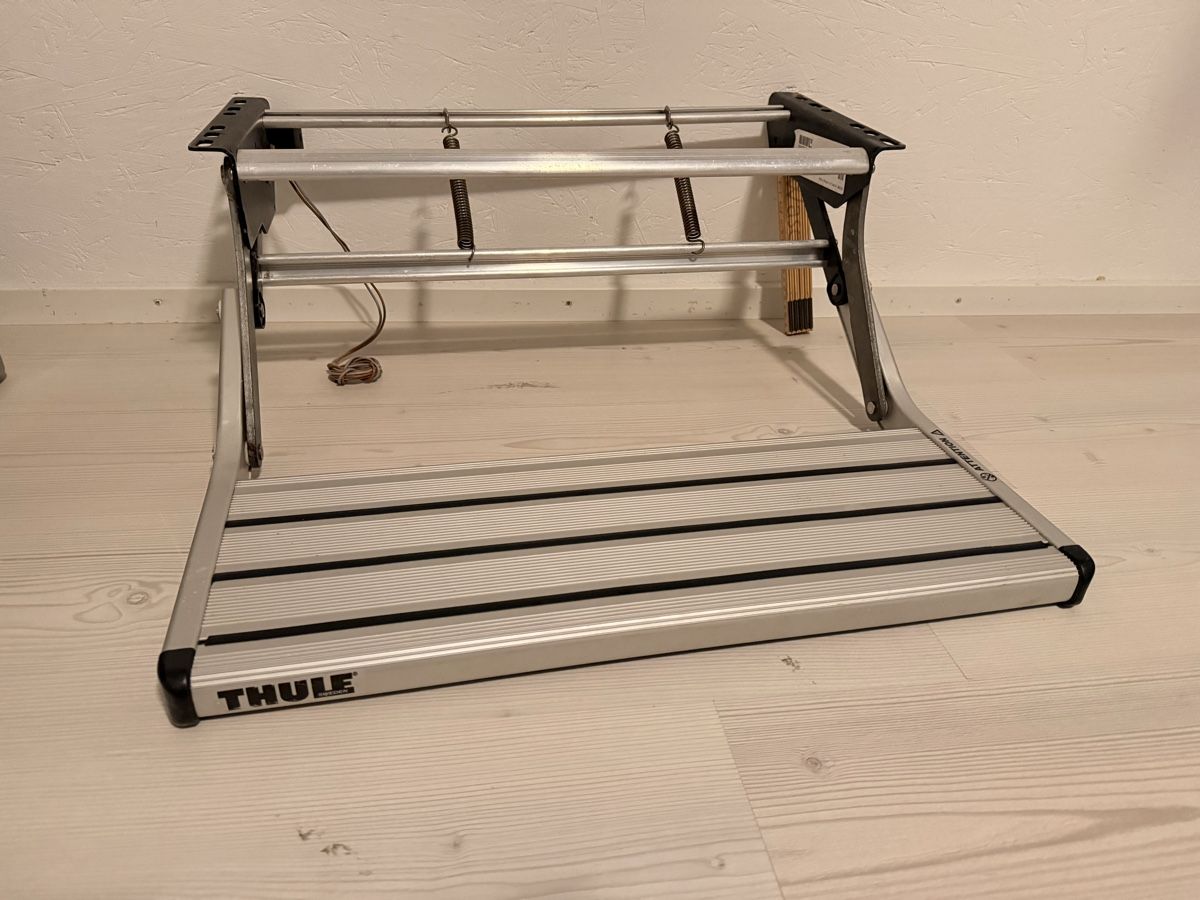 Thule Sonstiges Campingzubehör: Thule Einstiegstritt Manuel – Gebraucht aus St. Gallen von Wood26
